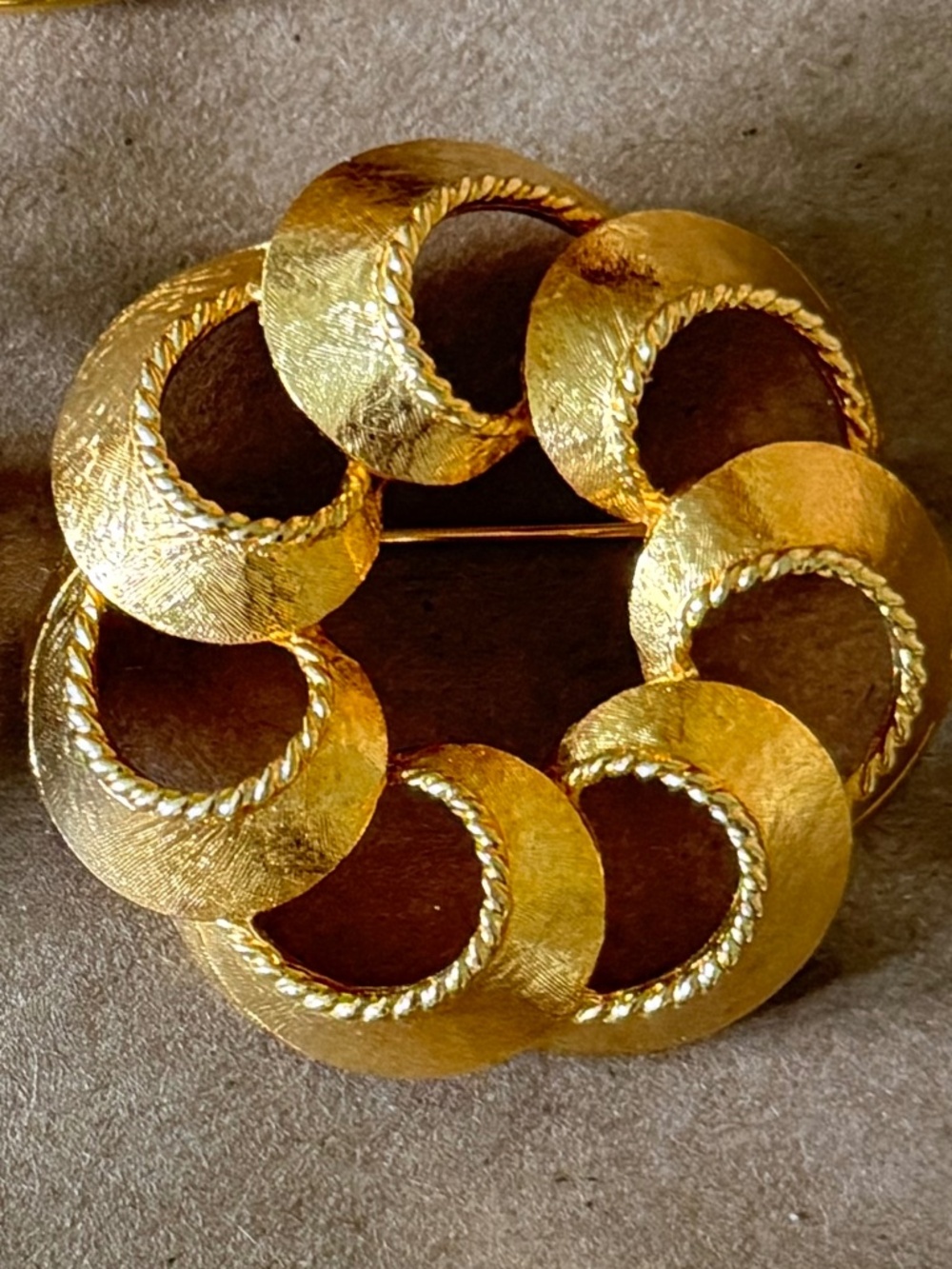 Lot of 5 VINTAGE Gold Statement Stylized Brooches